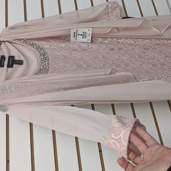 NWT, pink / blush colored dress two-piece set R&M Richard - Picture 6 of 14